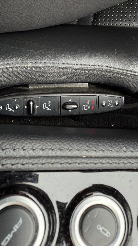 2012 Mercedes-Benz CLS-Class CLS 63 AMG - Photo #20