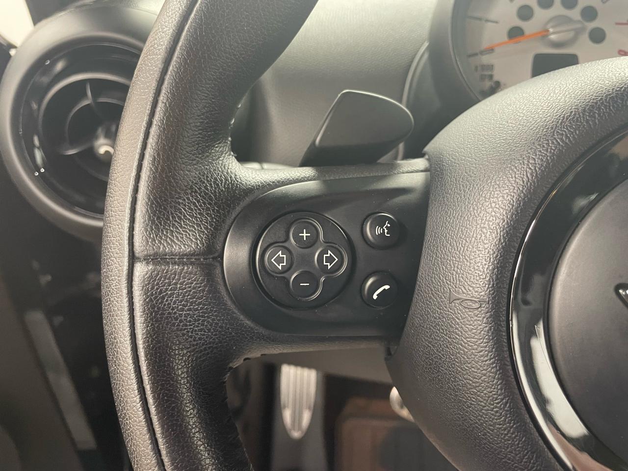 2013 MINI Cooper Countryman S Photo14