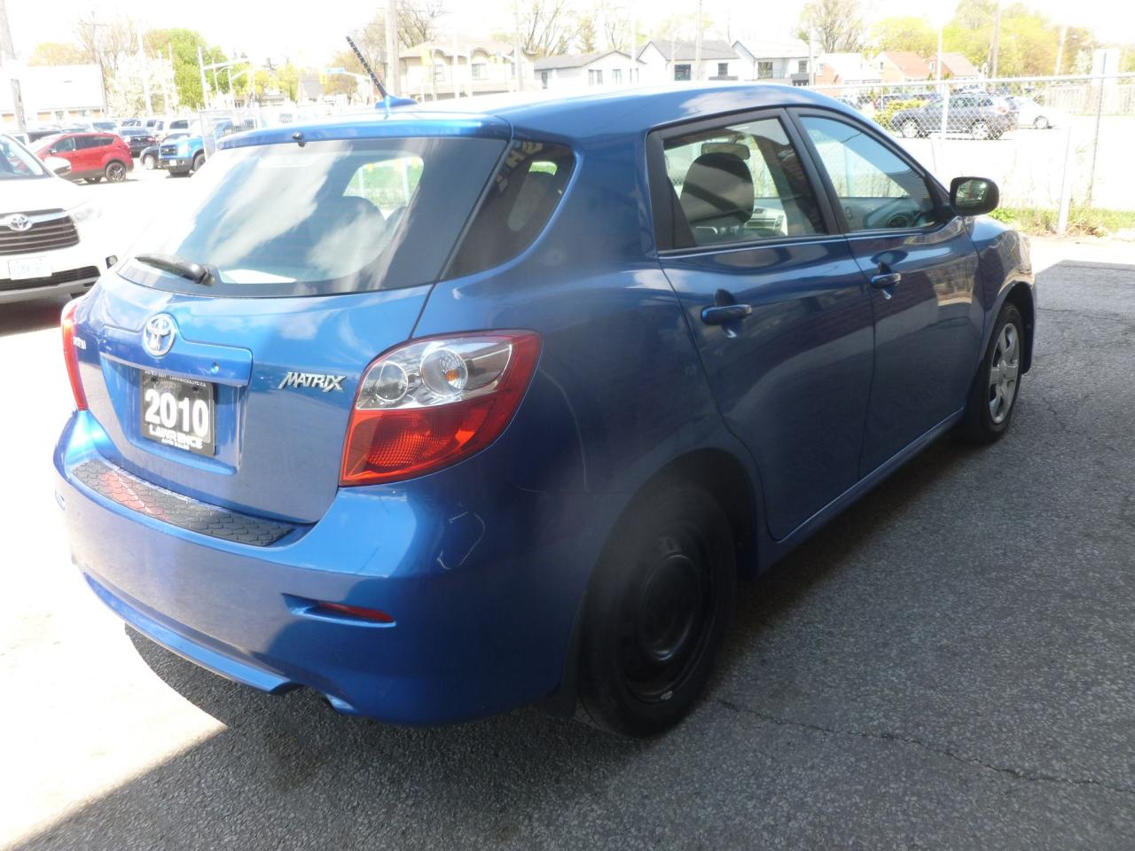2010 Toyota Matrix BASE - Photo #5