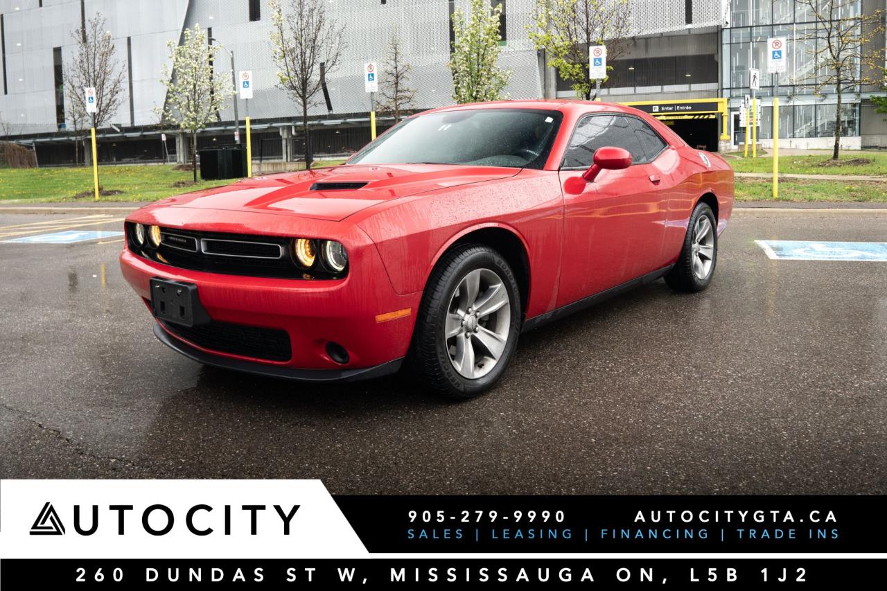 Used 2015 Dodge Challenger SXT | NO ACCIDENT| CLEAN CARFAX | for sale in Mississauga, ON
