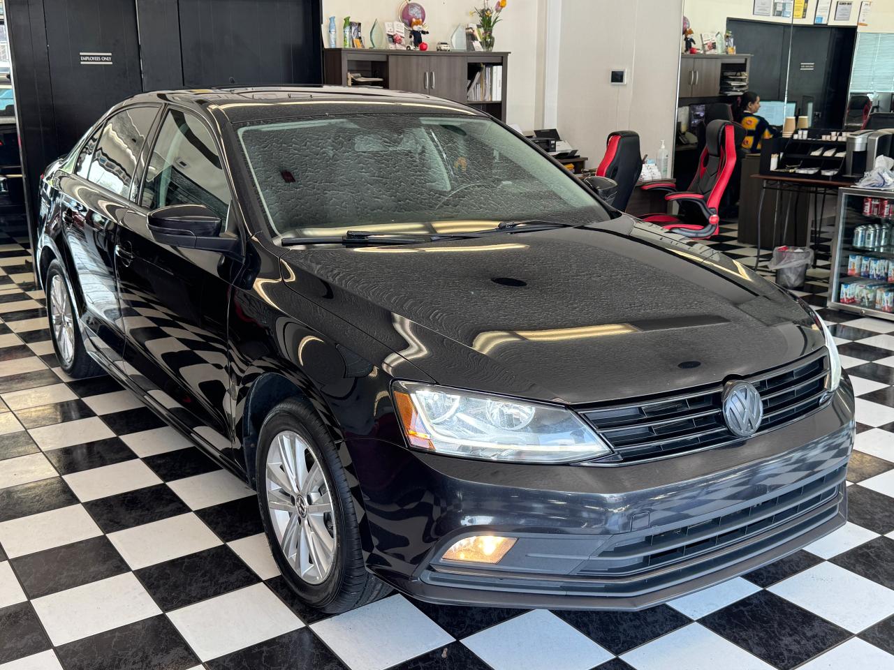 2017 Volkswagen Jetta Wolfsburg Edition 1.4T+New Tires+Roof+CLEAN CARFAX Photo72