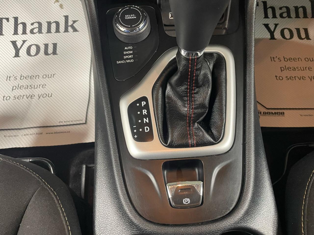 2016 Jeep Cherokee SPORT 4X4