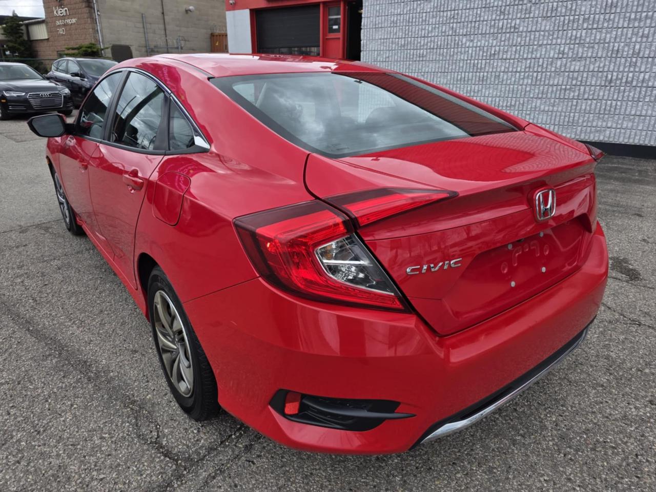 2019 Honda Civic LX Photo3