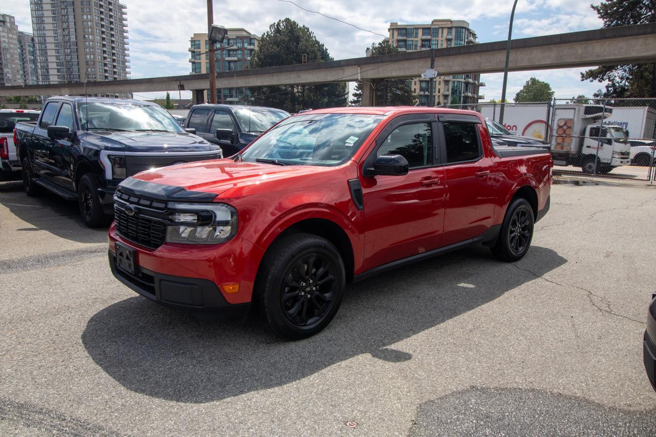 2023 Ford Maverick Lariat AWD SuperCrew Photo2