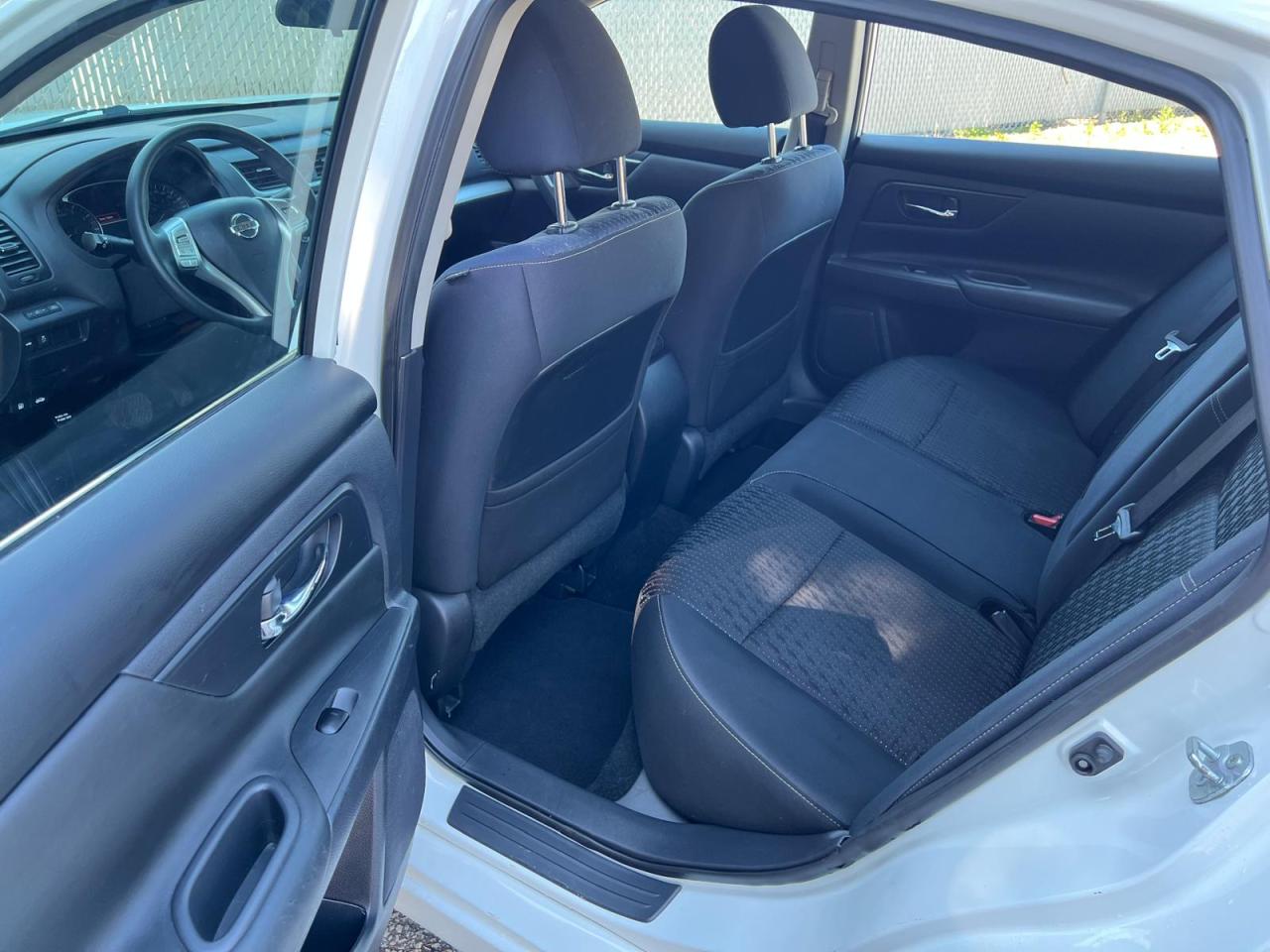 2017 Nissan Altima AUTO NO ACCIDENT HEATED SEATS BLUETOOTH !!SAFETY!! - Photo #10