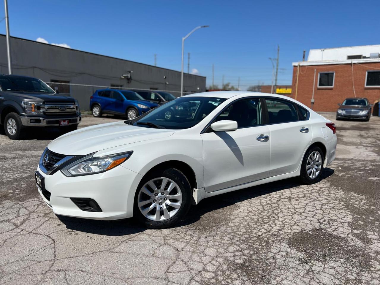 2017 Nissan Altima AUTO NO ACCIDENT HEATED SEATS BLUETOOTH !!SAFETY!! - Photo #2