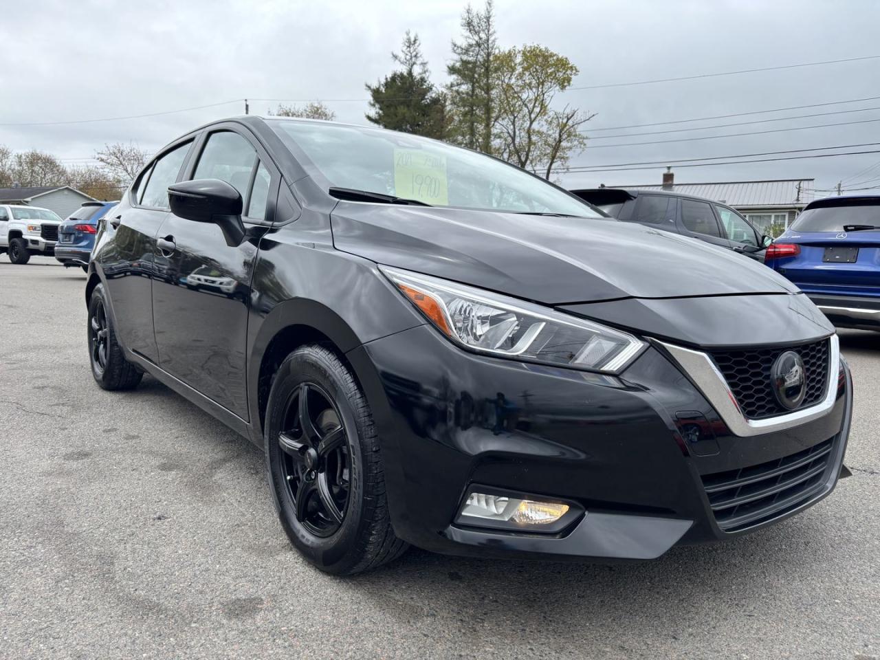 Used 2021 Nissan Versa S MODEL / LOW KMS / AMAZING ON FUEL / AFTERMARKET WHEELS / APPLE CARPLAY & ANDROID AUTO / PUSH BUTTON START / REVERSE CAMERA for sale in Truro, NS