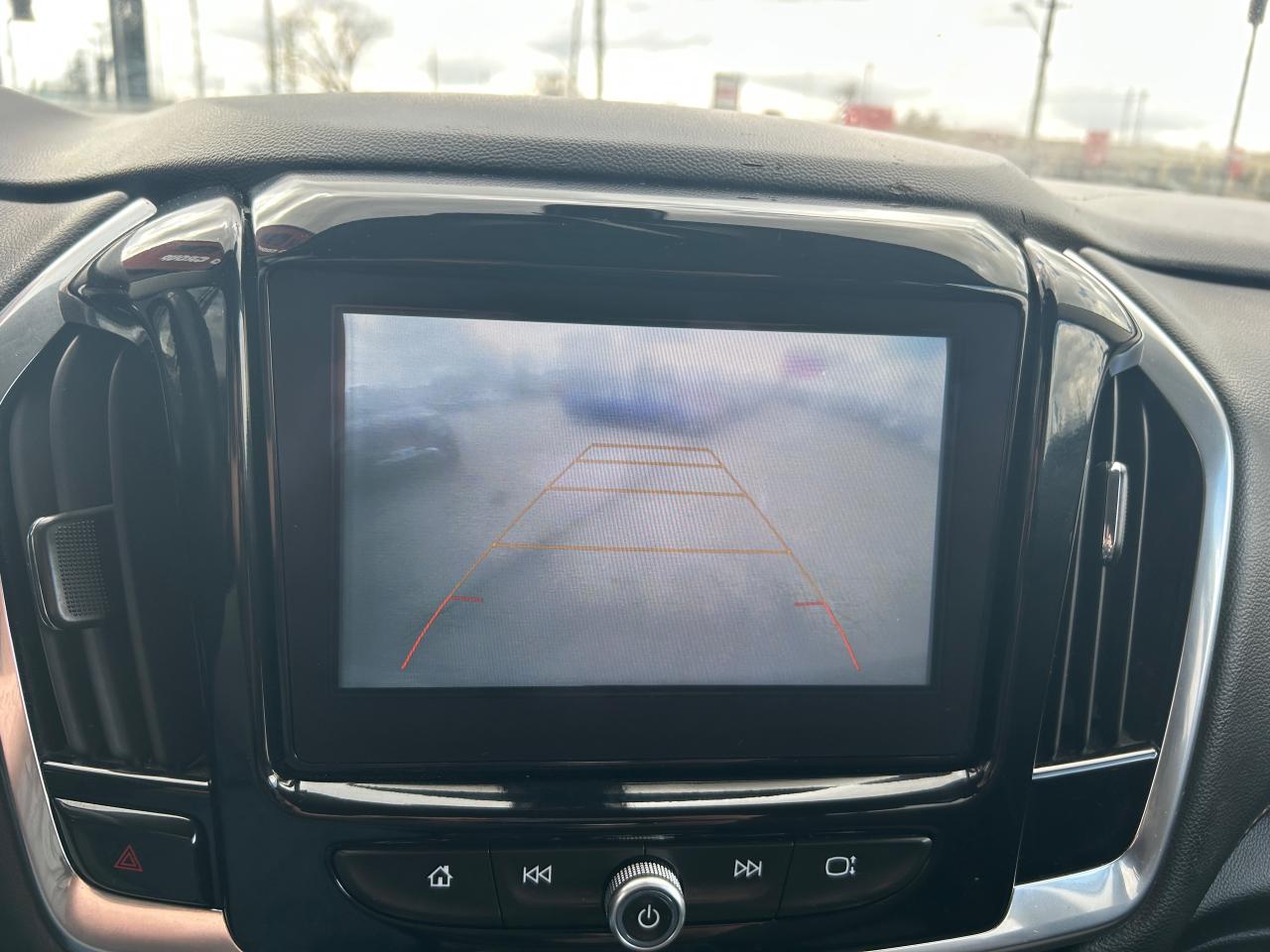 2018 Chevrolet Traverse LT Cloth - Photo #11