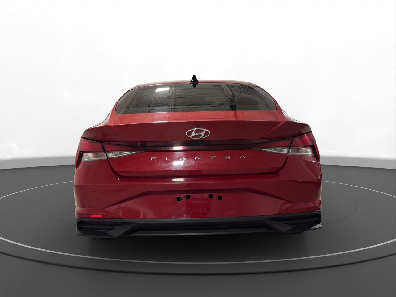 2021 Hyundai Elantra Preferred - Photo #4