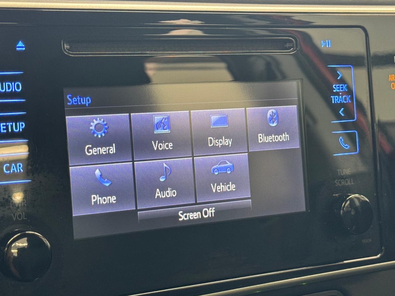 2017 Toyota Corolla LE+Camera+Heated Seats+A/C+Cruise Photo27