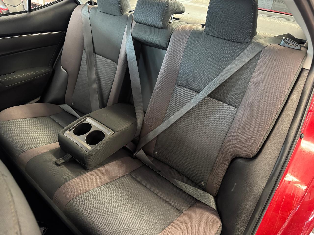 2017 Toyota Corolla LE+Camera+Heated Seats+A/C+Cruise Photo82