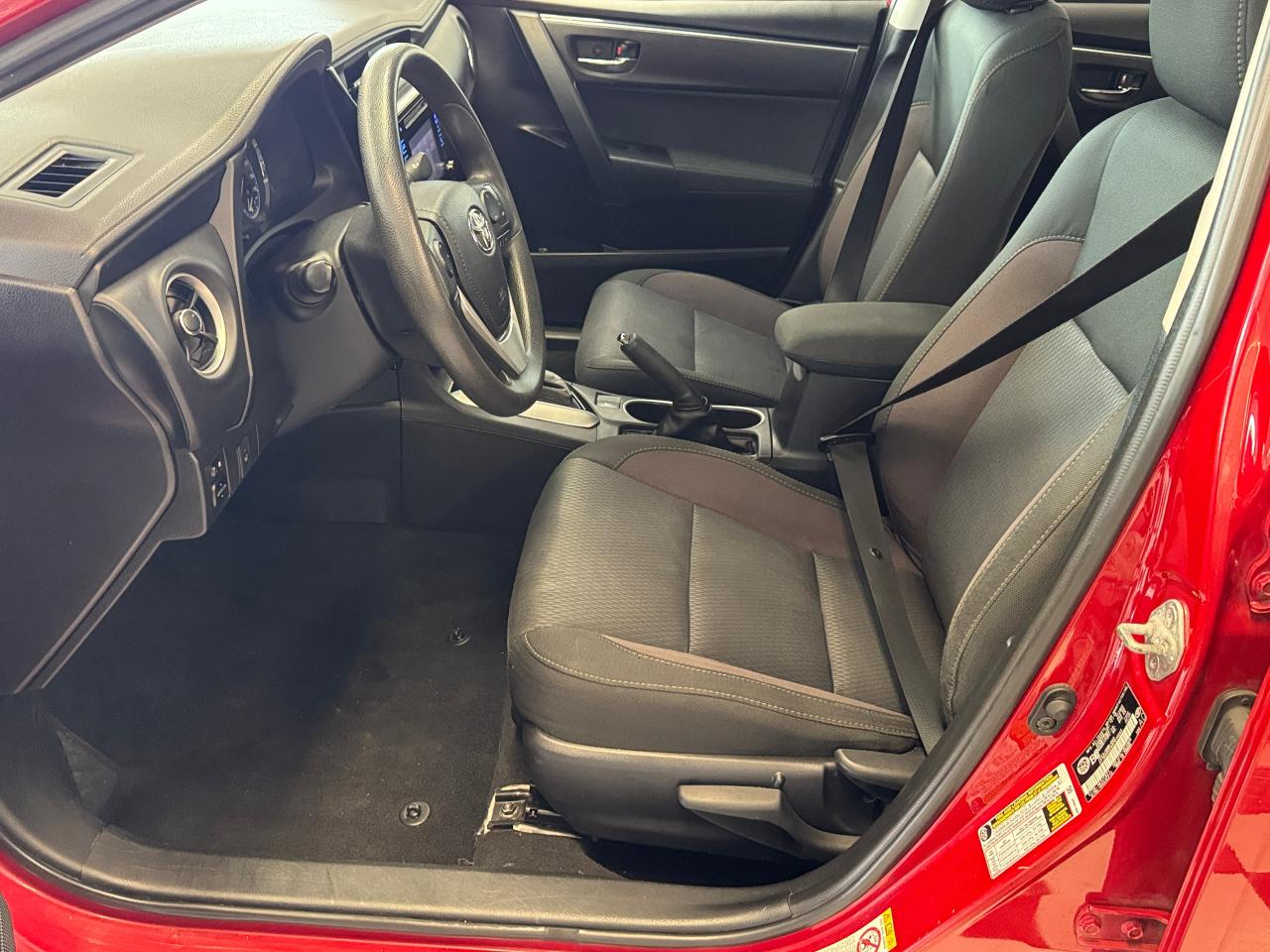 2017 Toyota Corolla LE+Camera+Heated Seats+A/C+Cruise Photo76