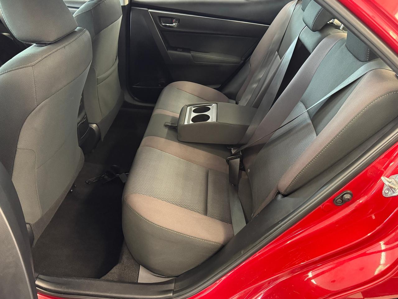 2017 Toyota Corolla LE+Camera+Heated Seats+A/C+Cruise Photo24