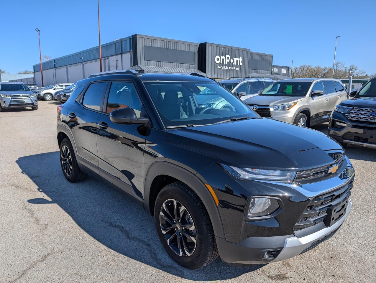 2023 Chevrolet TrailBlazer LT | NO ACCIDENTS | ONE OWNER - Photo #2