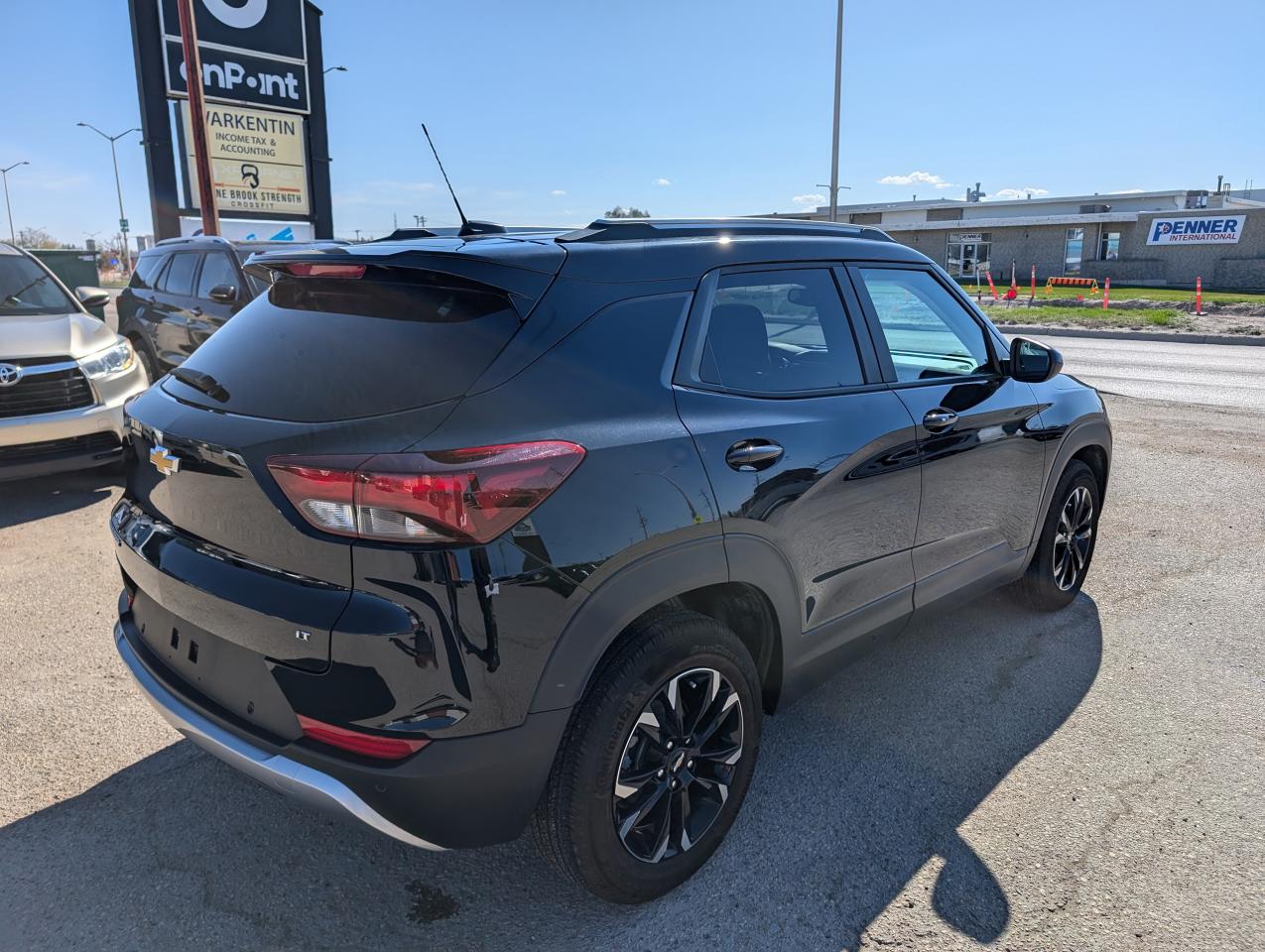 2023 Chevrolet TrailBlazer LT | NO ACCIDENTS | ONE OWNER - Photo #3