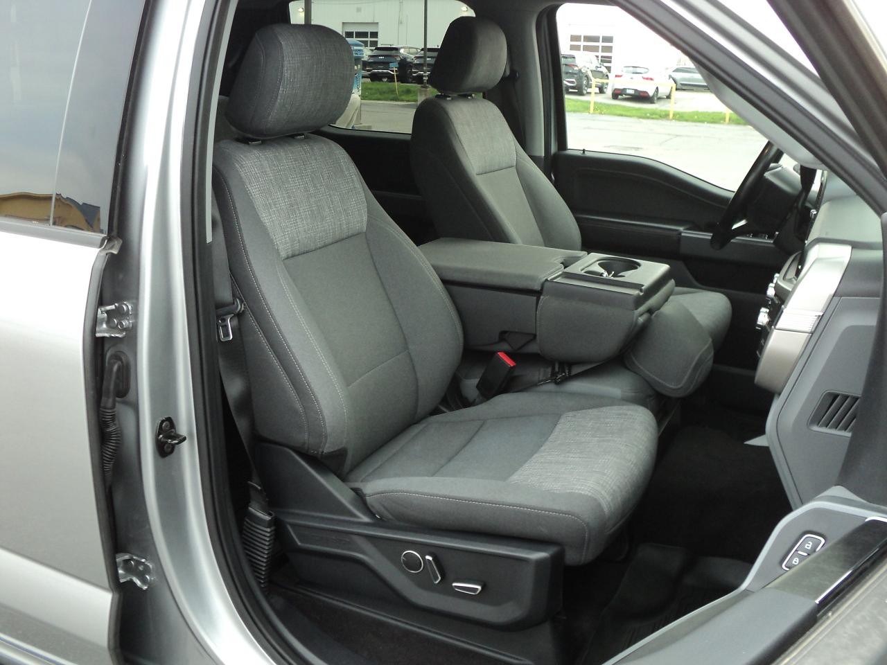 2021 Ford F-150 XLT SuperCrew 2WD 2.7L6cyl 5'5"Box Nav HeatedSeats - Photo #12