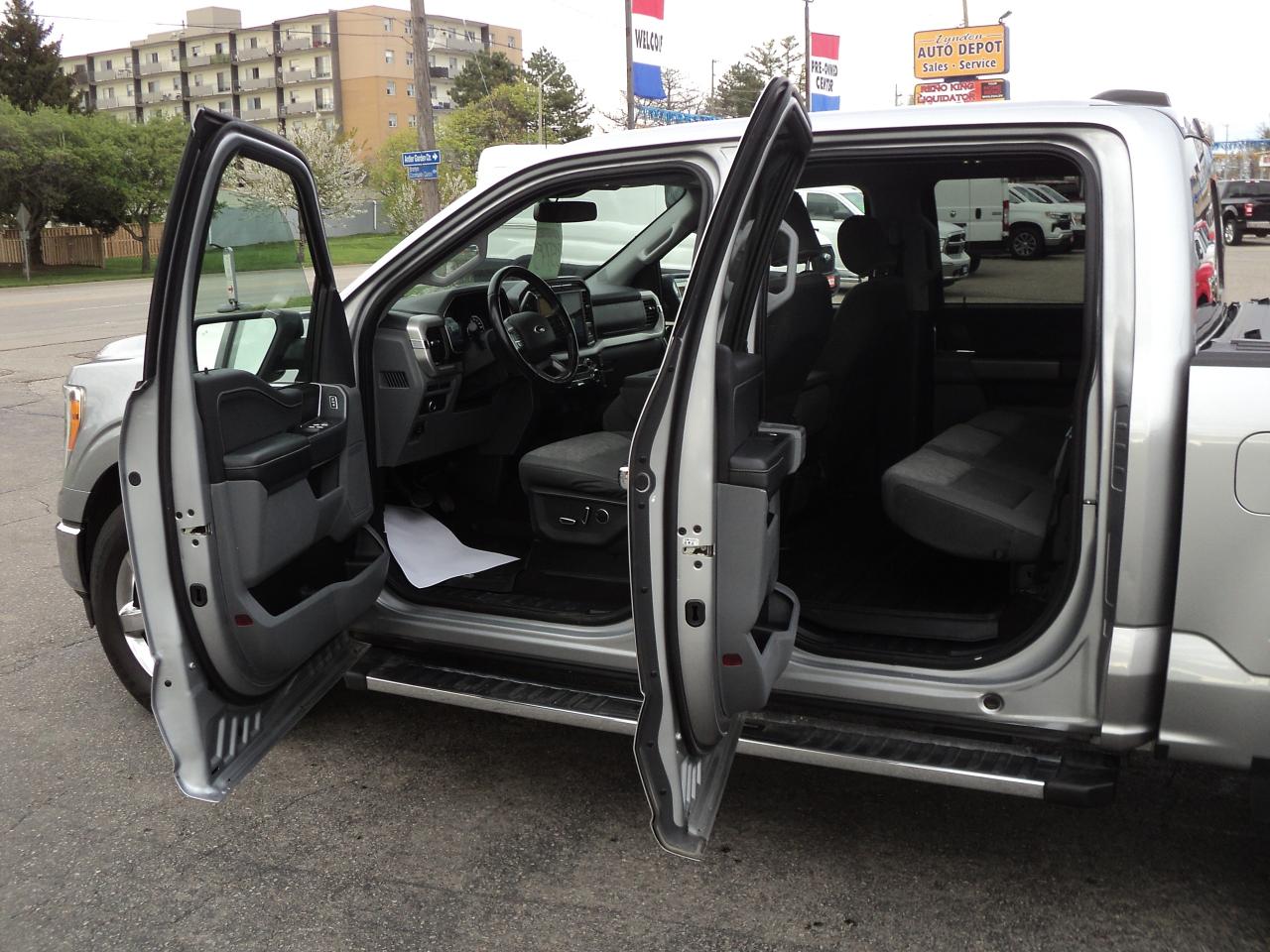 2021 Ford F-150 XLT SuperCrew 2WD 2.7L6cyl 5'5"Box Nav HeatedSeats - Photo #9