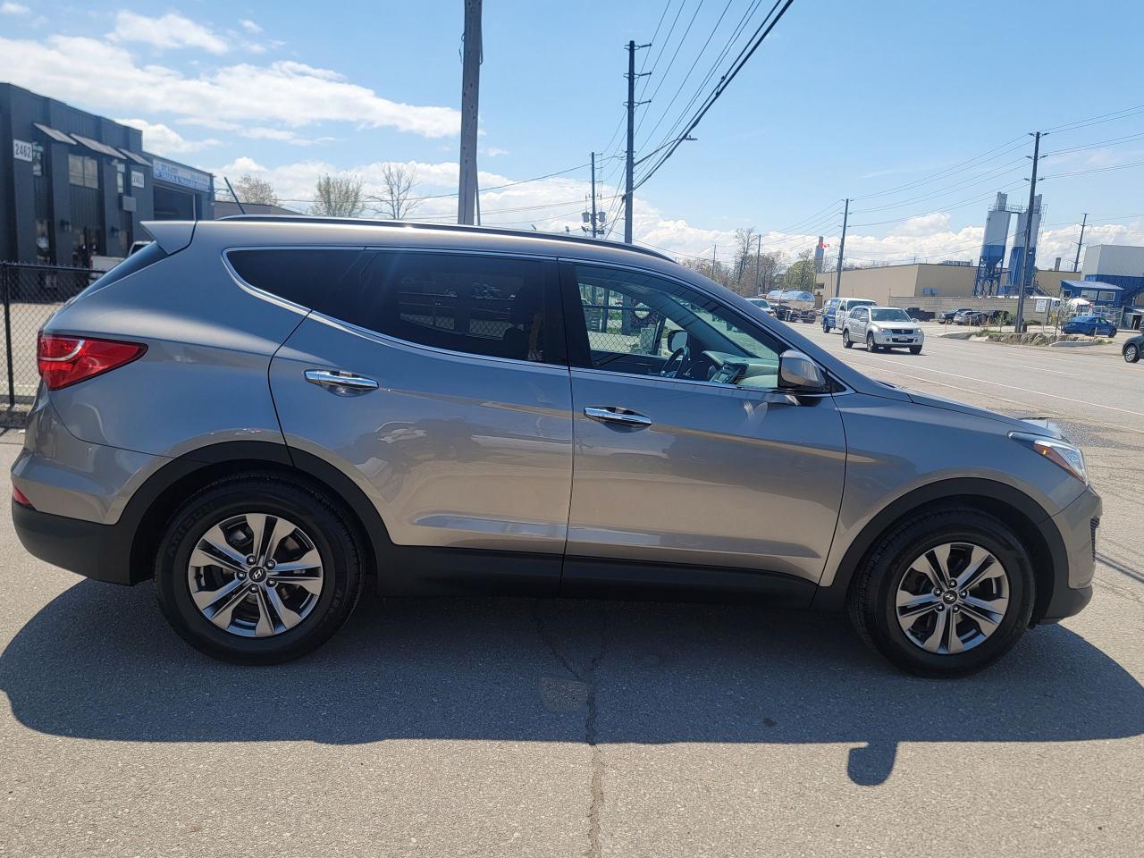 2015 Hyundai Santa Fe Sport Premium Photo3