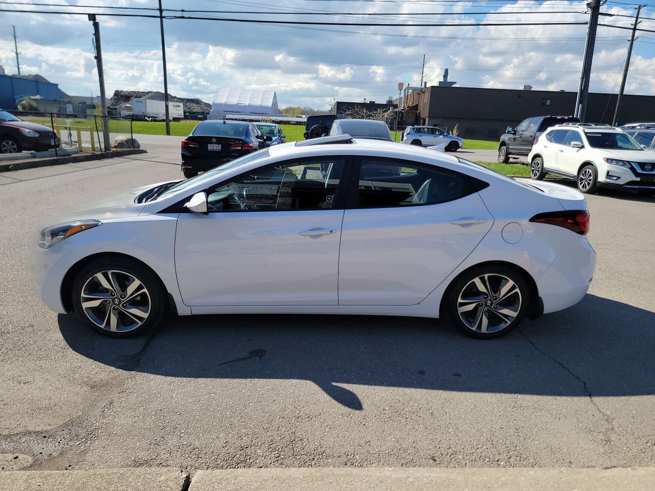 2015 Hyundai Elantra GLS - Photo #9