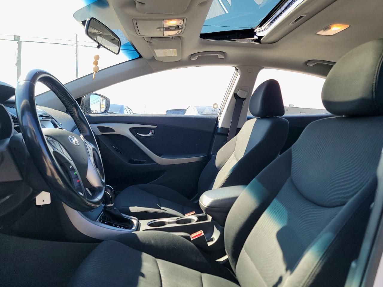 2015 Hyundai Elantra GLS - Photo #12