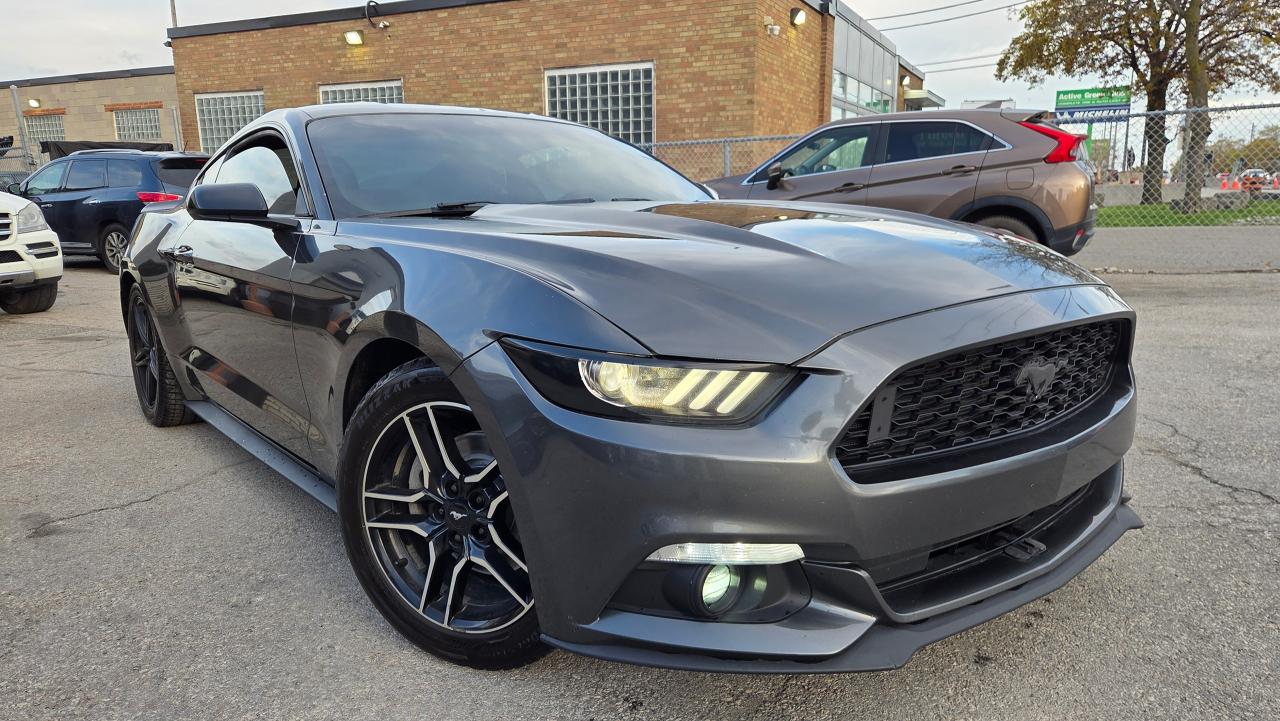 2017 Ford Mustang V6 - Photo #8