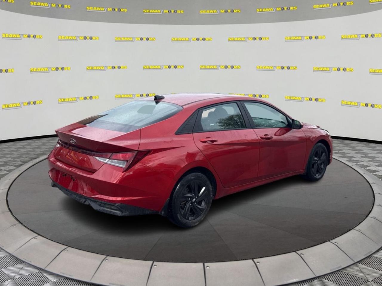 2022 Hyundai Elantra Preferred IVT with Sun and Tech Package - Photo #3
