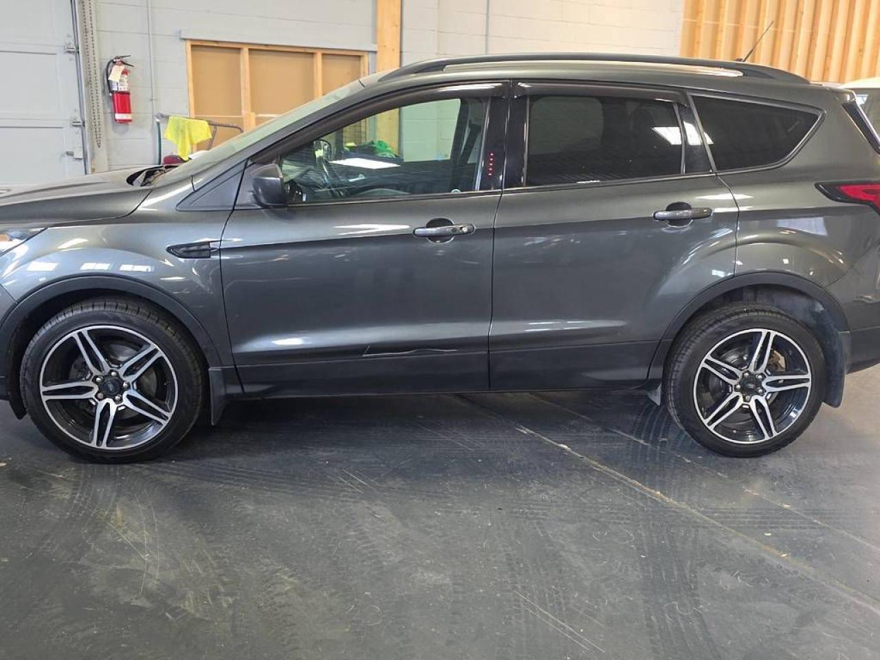 Used 2019 Ford Escape SEL 4WD for sale in North York, ON