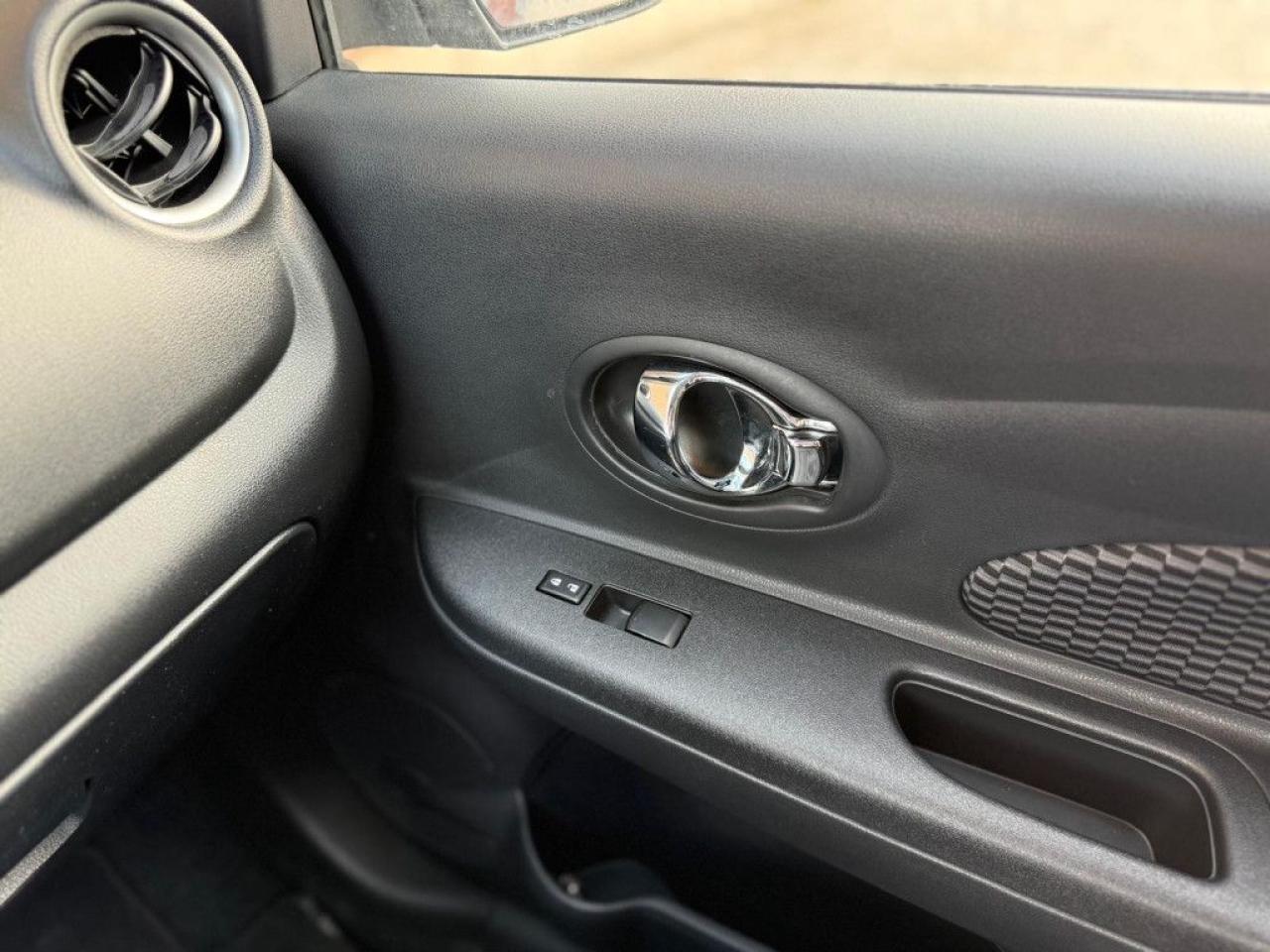 2015 Nissan Micra SV | CLEAN CARFAX | LOW KMS | BACK-UP CAM | BLUETOOTH | - Photo #26
