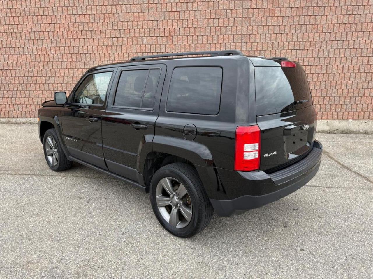 2015 Jeep Patriot HIGH ALTITUDE | CLEAN CARFAX | 4X4 | LEATHER | SUNROOF | REMOTE STARTER | POWER SEATS | HEATED SEATS | - Photo #4