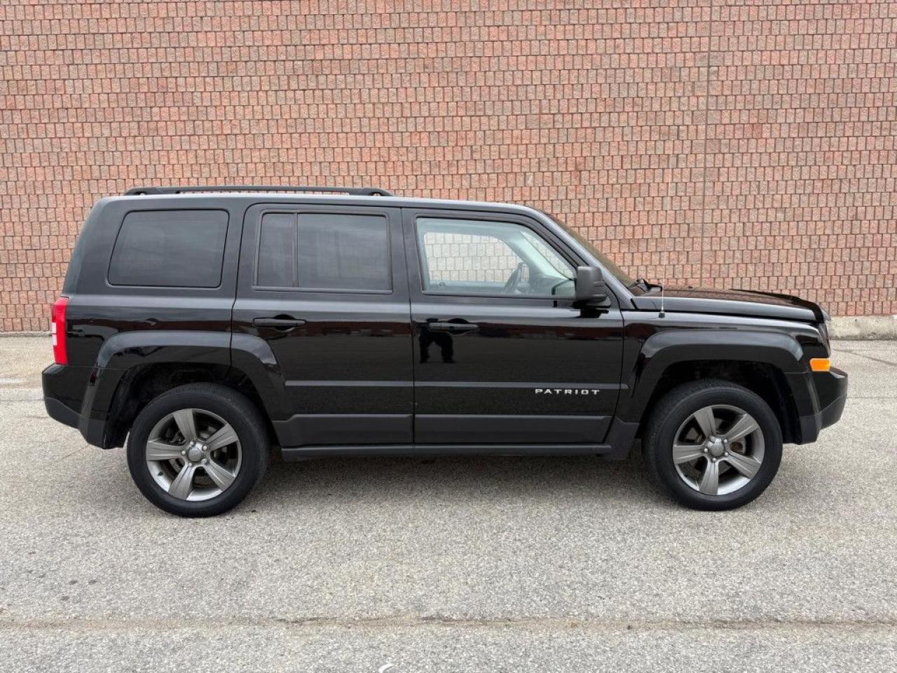 2015 Jeep Patriot HIGH ALTITUDE | CLEAN CARFAX | 4X4 | LEATHER | SUNROOF | REMOTE STARTER | POWER SEATS | HEATED SEATS | - Photo #8
