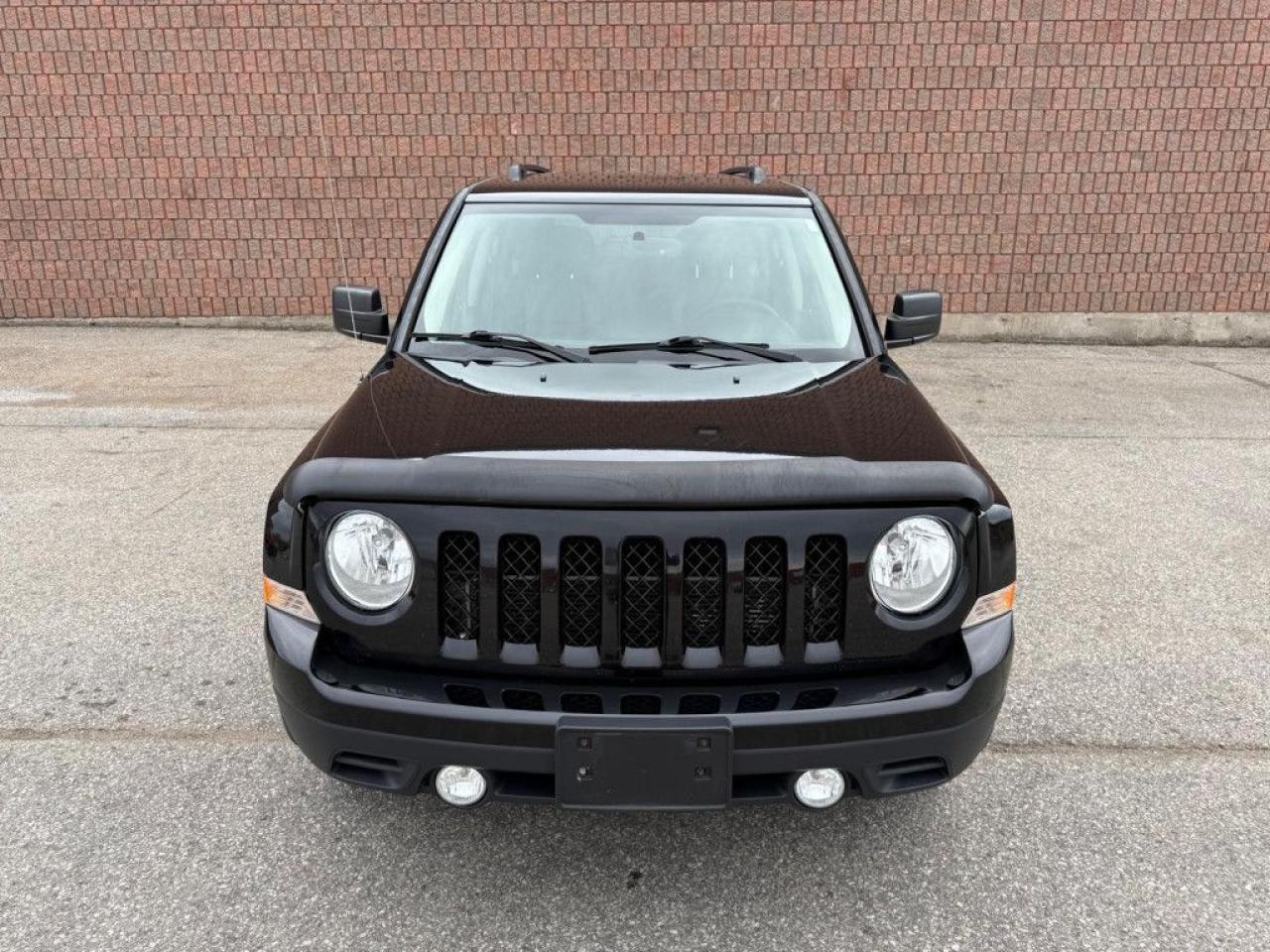 2015 Jeep Patriot HIGH ALTITUDE | CLEAN CARFAX | 4X4 | LEATHER | SUNROOF | REMOTE STARTER | POWER SEATS | HEATED SEATS | - Photo #10