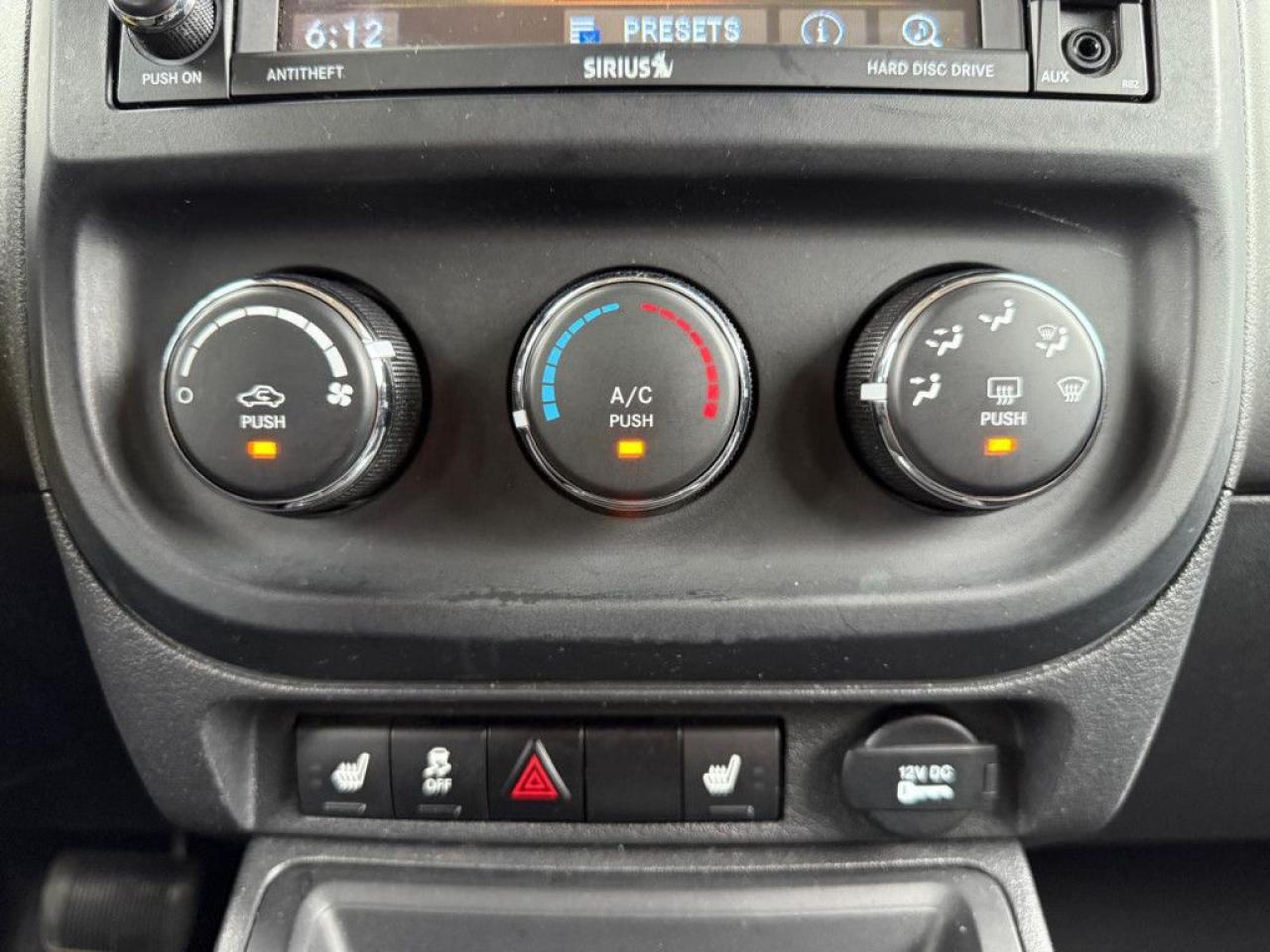 2015 Jeep Patriot HIGH ALTITUDE | CLEAN CARFAX | 4X4 | LEATHER | SUNROOF | REMOTE STARTER | POWER SEATS | HEATED SEATS | - Photo #23