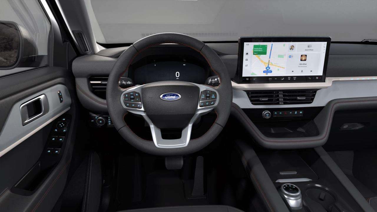 2025 Ford Explorer ACTIVE Photo5