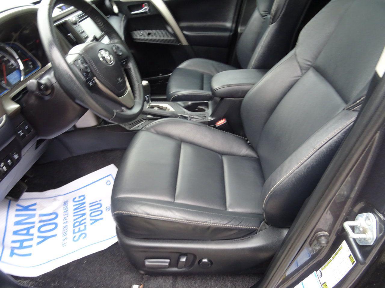 2015 Toyota RAV4 LIMITED  - Photo #9