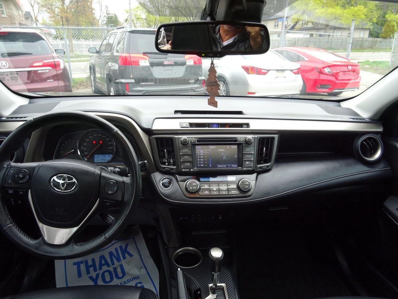 2015 Toyota RAV4 LIMITED  - Photo #14