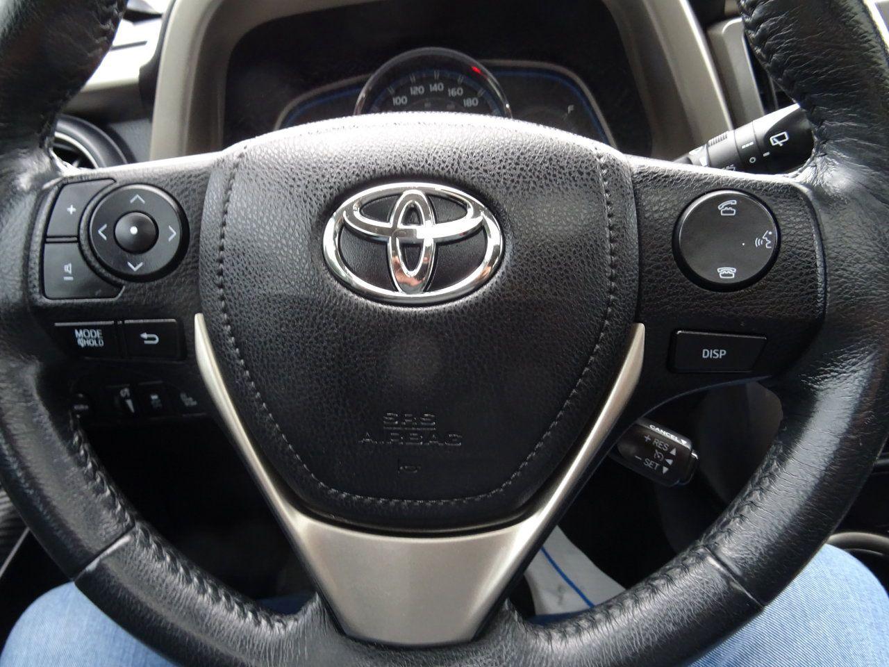2015 Toyota RAV4 LIMITED  - Photo #16
