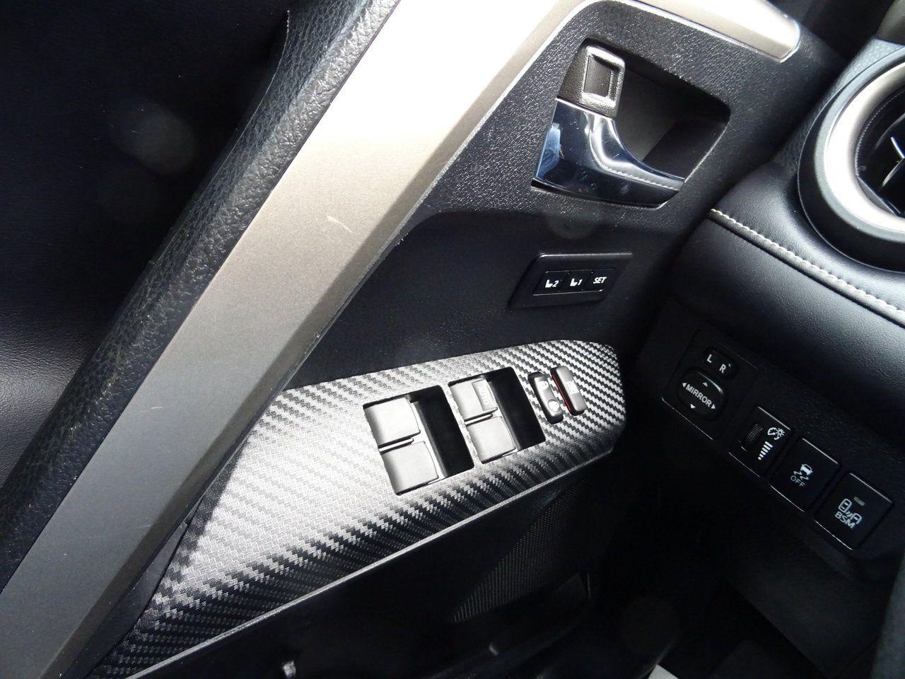 2015 Toyota RAV4 LIMITED  - Photo #17