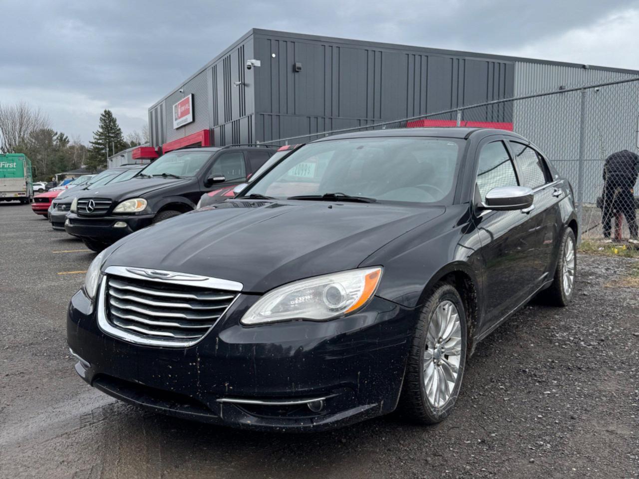 Used 2013 Chrysler 200 Limited for sale in Trois-Rivières, QC
