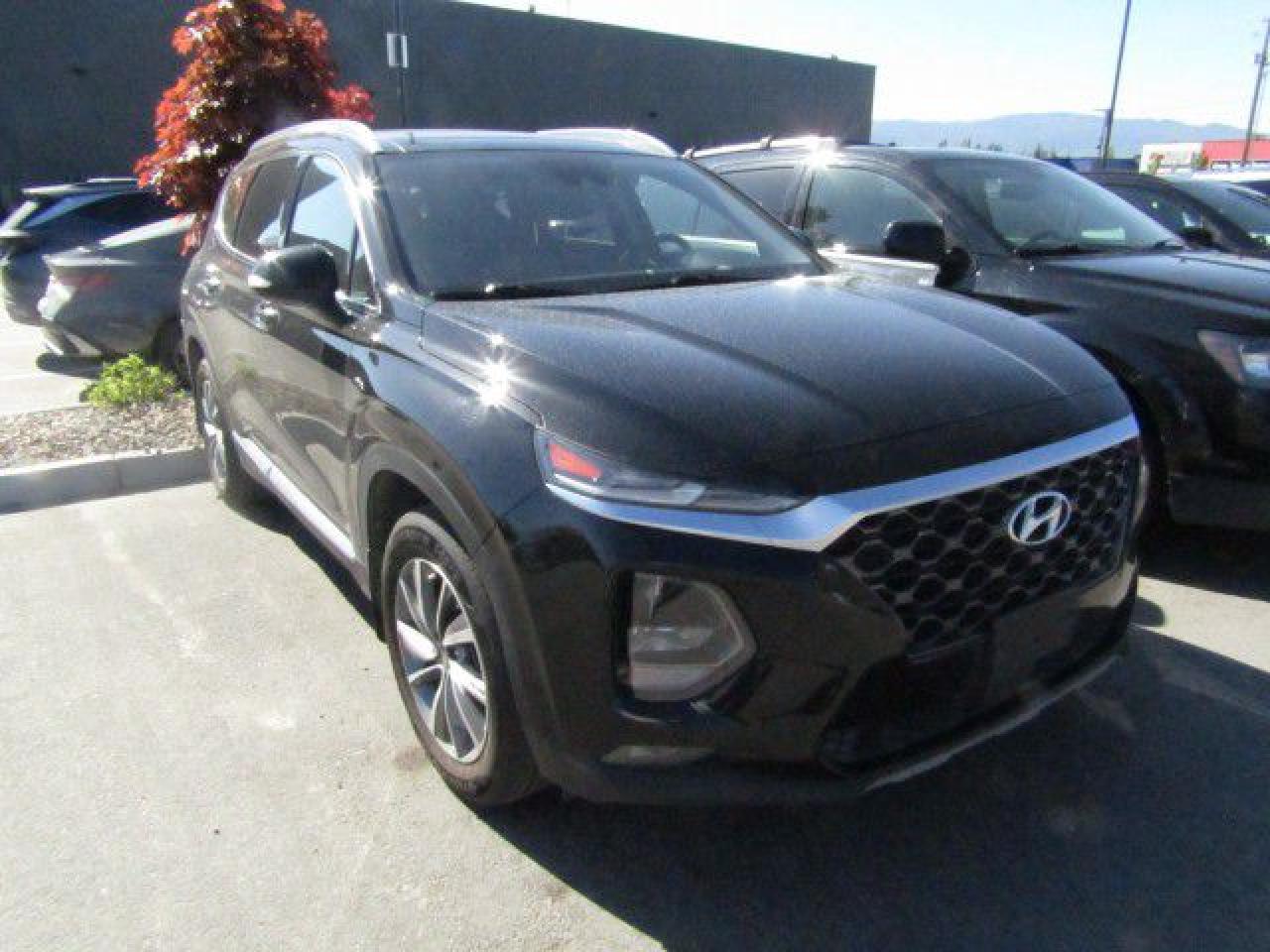 Used 2020 Hyundai Santa Fe Preferred BLINDSPOT! LEATHER! LANE KEEP ASSIST! FORWARD COLLISION! for sale in Kelowna, BC