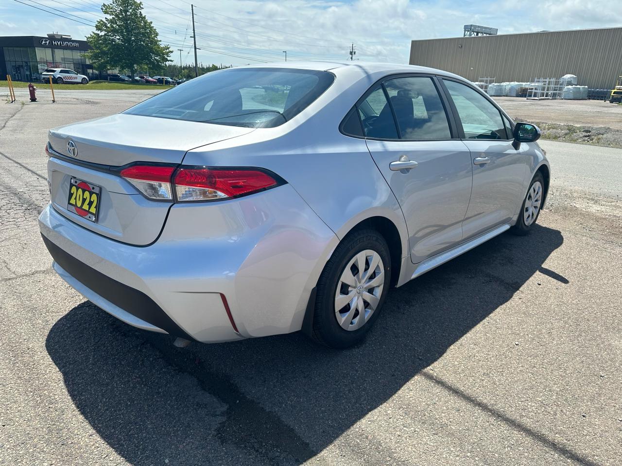 2022 Toyota Corolla L Photo4