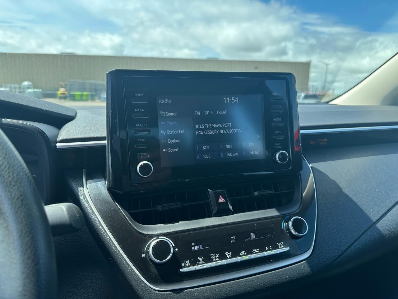 2022 Toyota Corolla L Photo