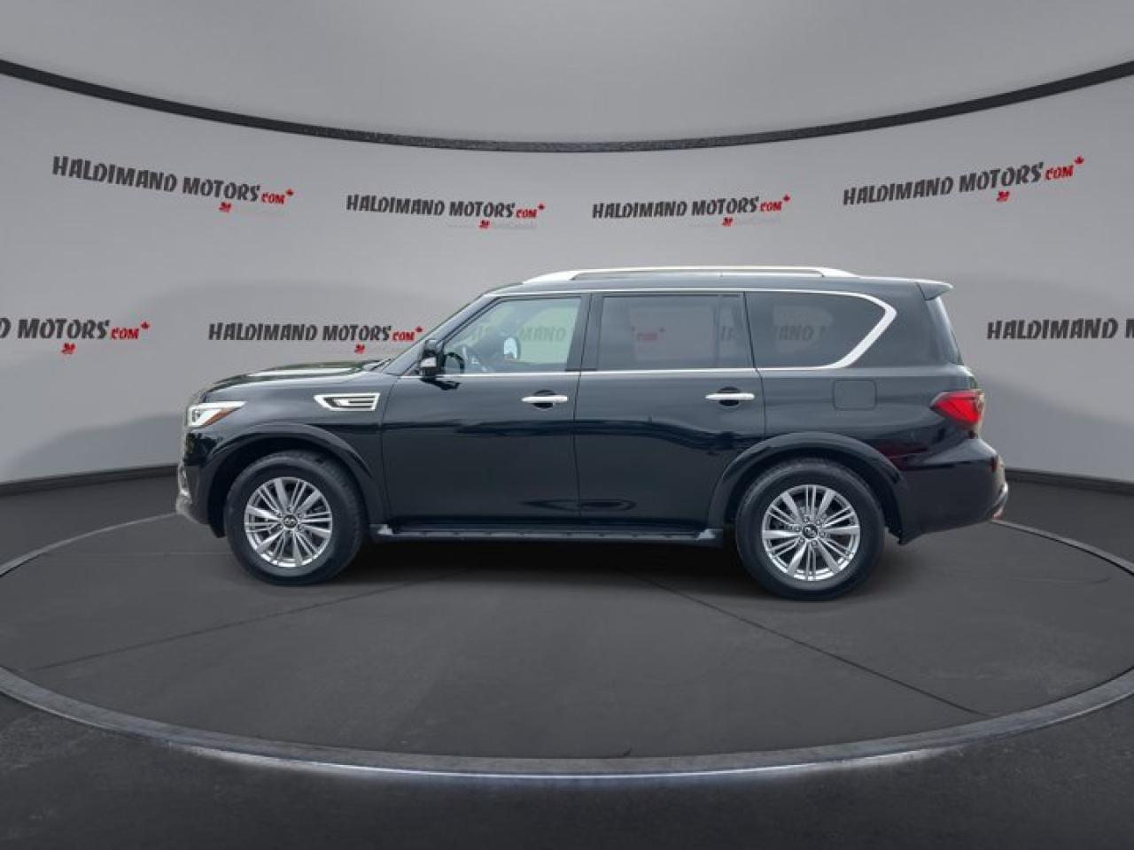 2024 Infiniti QX80 LUXE  4WD | 8-Passenger | A/C Seats Photo4