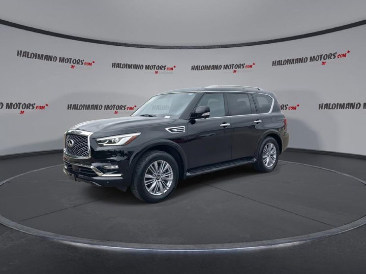 2024 Infiniti QX80 LUXE  4WD | 8-Passenger | A/C Seats Photo3