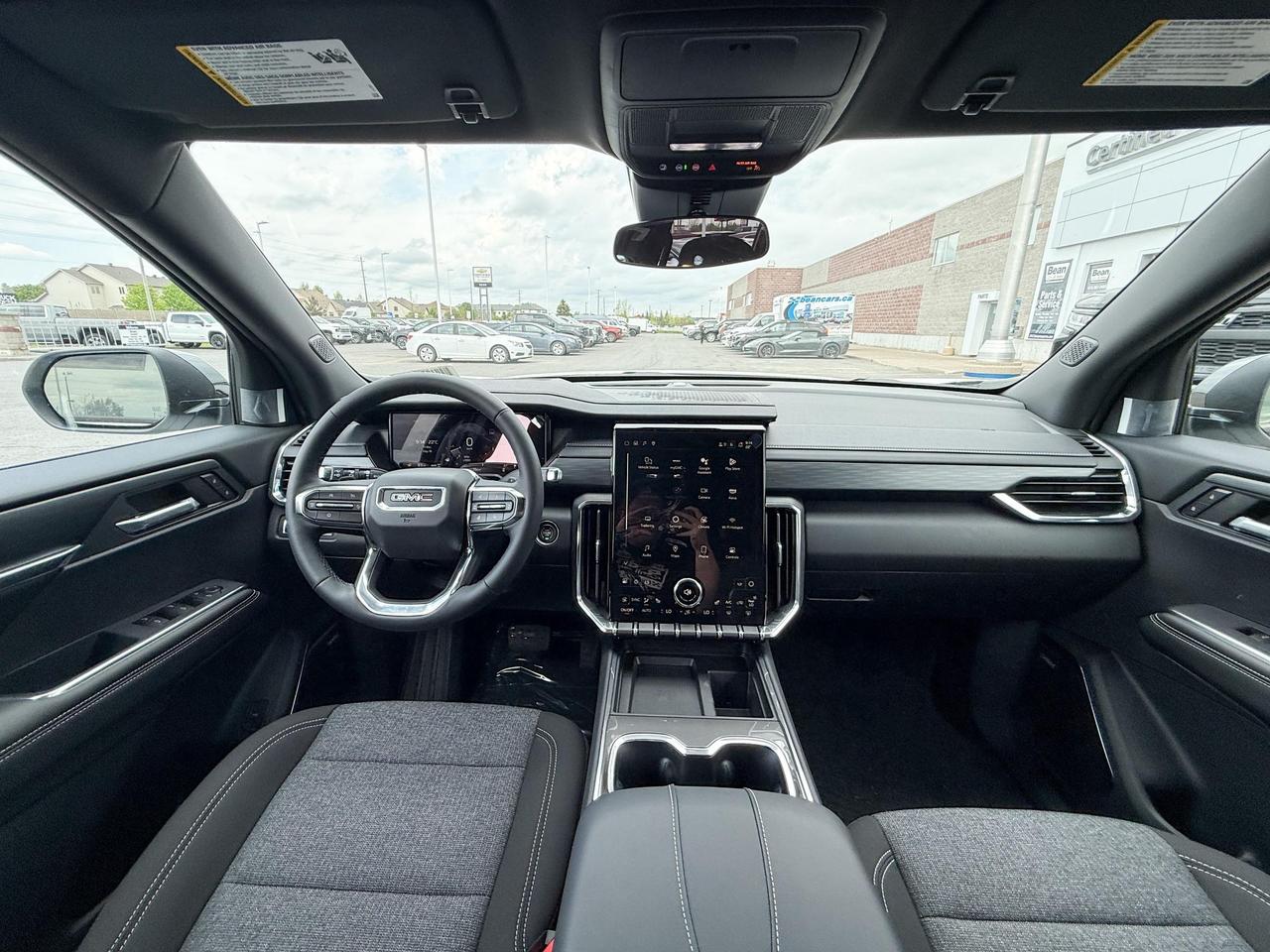 2025 GMC Acadia Elevation 2.5L 4CYL WITH REMOTE START/ENTRY, HEATED SEATS, HEATED STEERING WHEEL, ADAPTIVE CRUISE CONTROL, HD SURROUND VISION Photo