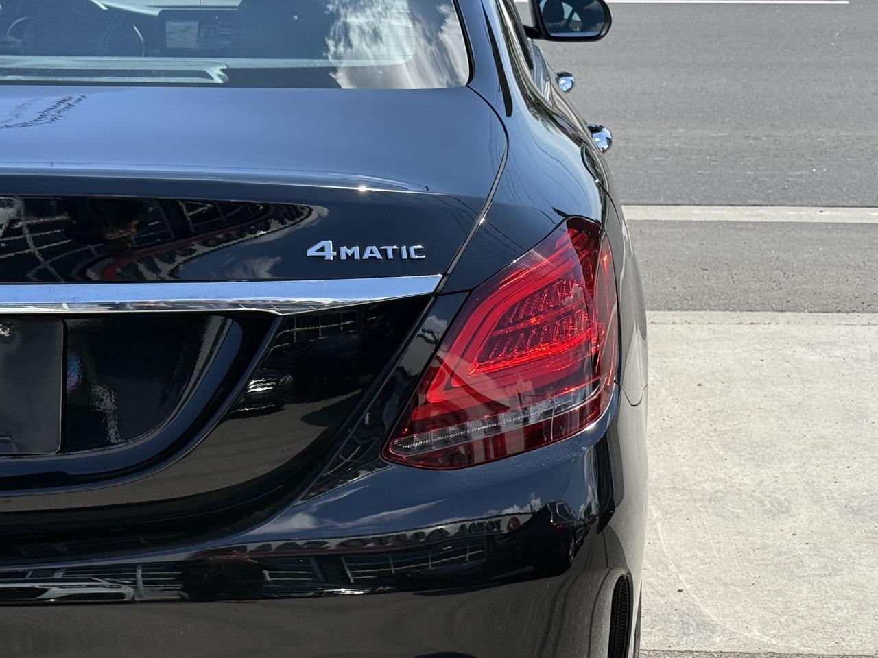 2019 Mercedes-Benz C-Class C300 //AMG SPORT | PANO | LOADED - Photo #10