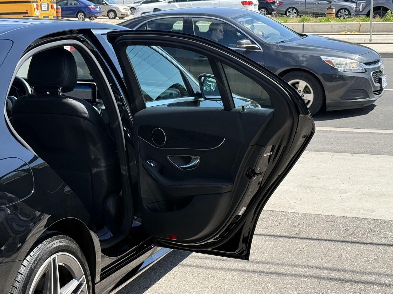 2019 Mercedes-Benz C-Class C300 //AMG SPORT | PANO | LOADED - Photo #33