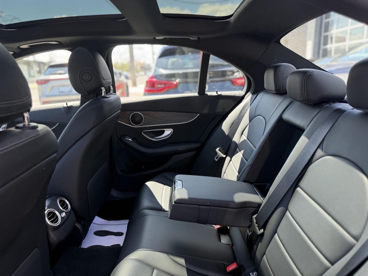 2019 Mercedes-Benz C-Class C300 //AMG SPORT | PANO | LOADED - Photo #38