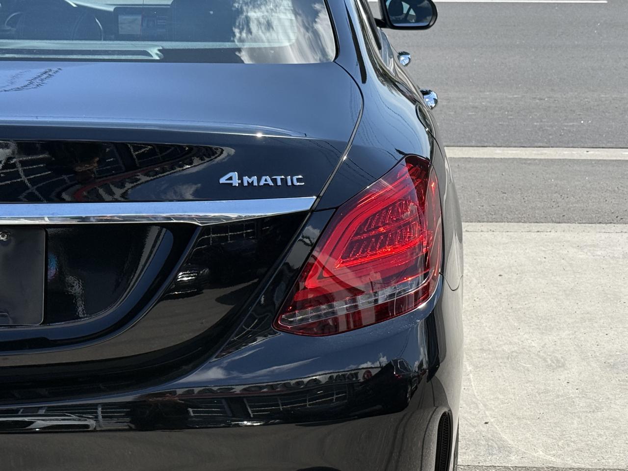 2019 Mercedes-Benz C-Class C300 //AMG SPORT | PANO | LOADED - Photo #10