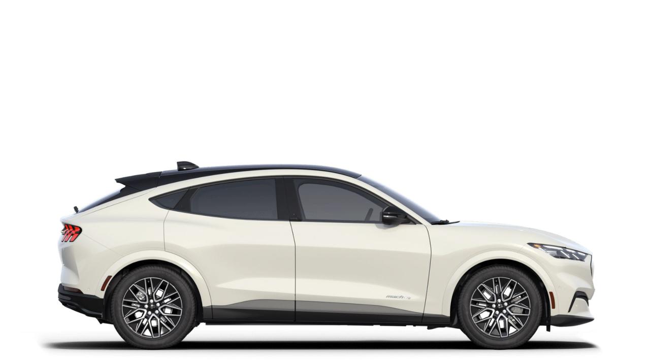 2025 Ford Mustang Mach-E Premium Photo4