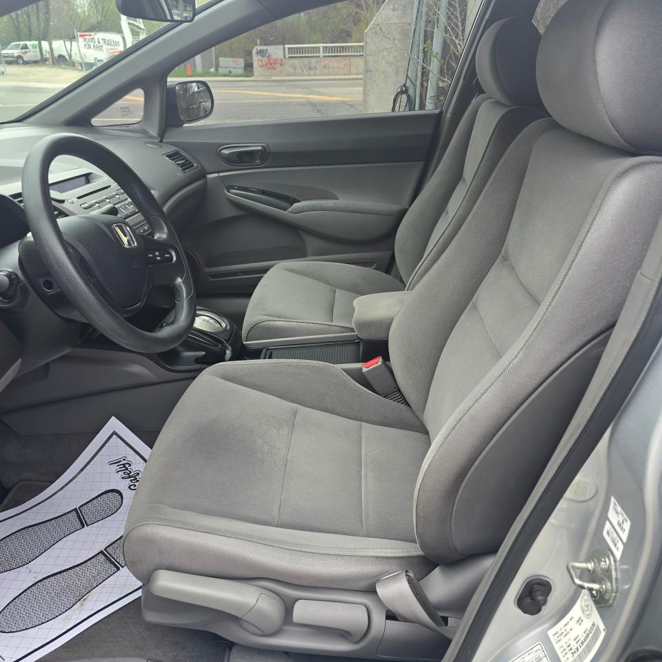 2008 Honda Civic DX-G - Photo #8